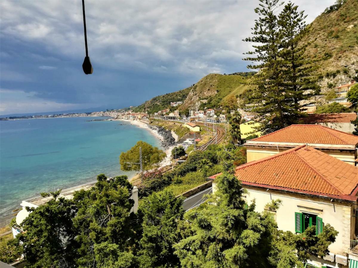 Baia Di Atlantide Leilighet Taormina Eksteriør bilde